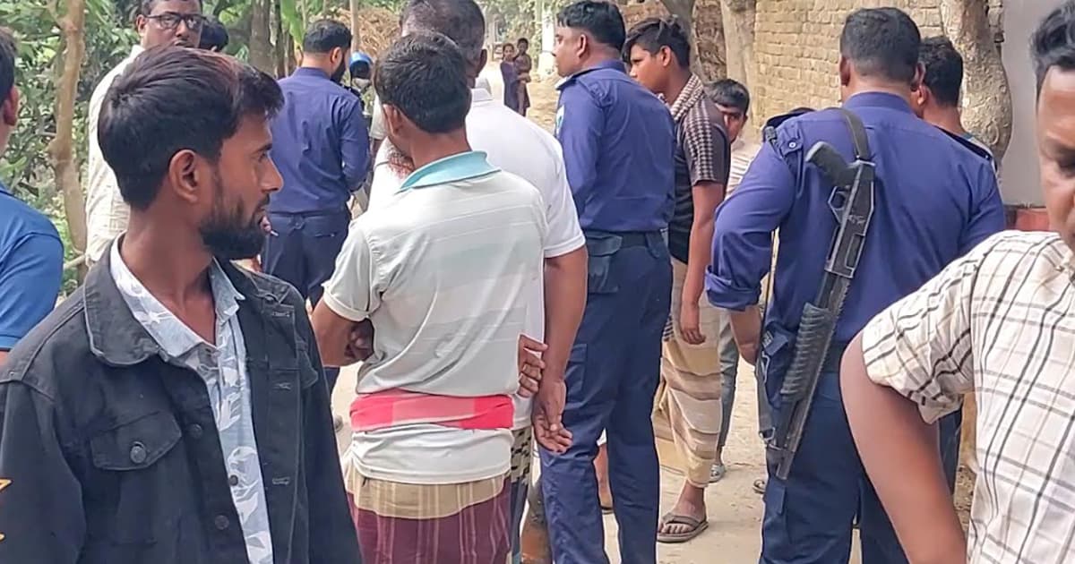 শাহজাদপুরে জমিতে সেচ দেয়া নিয়ে দুই পক্ষের সংঘর্ষে, আহত ১৫