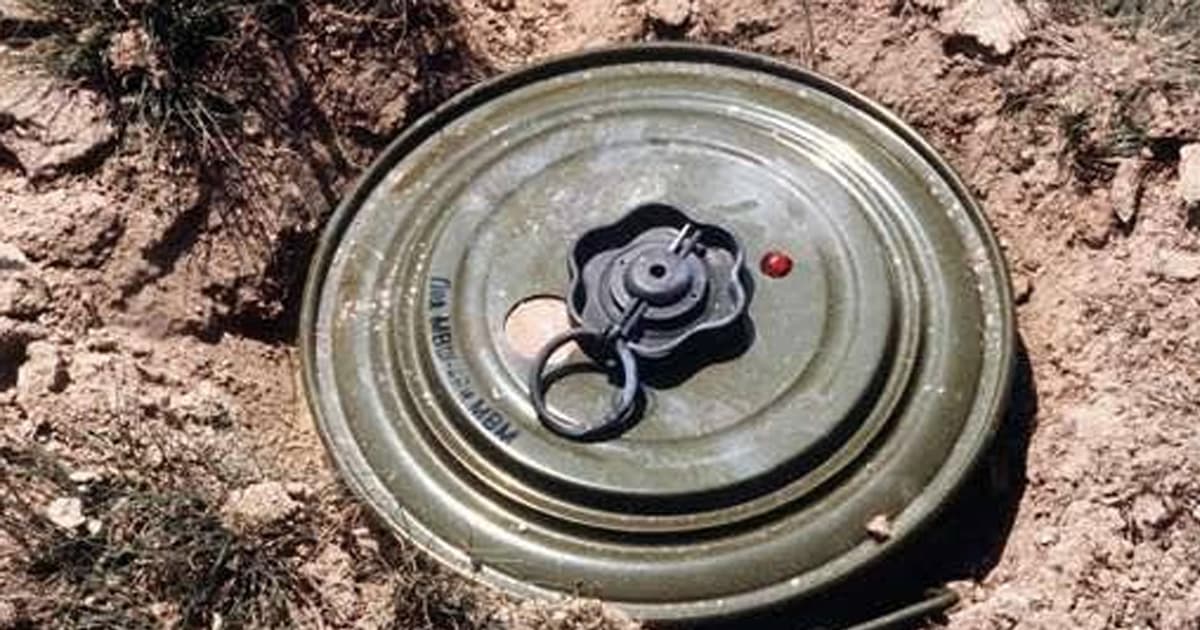 উখিয়ায় স্থলমাইন বিস্ফোরণে রোহিঙ্গা যুবকের পা বিচ্ছিন্ন