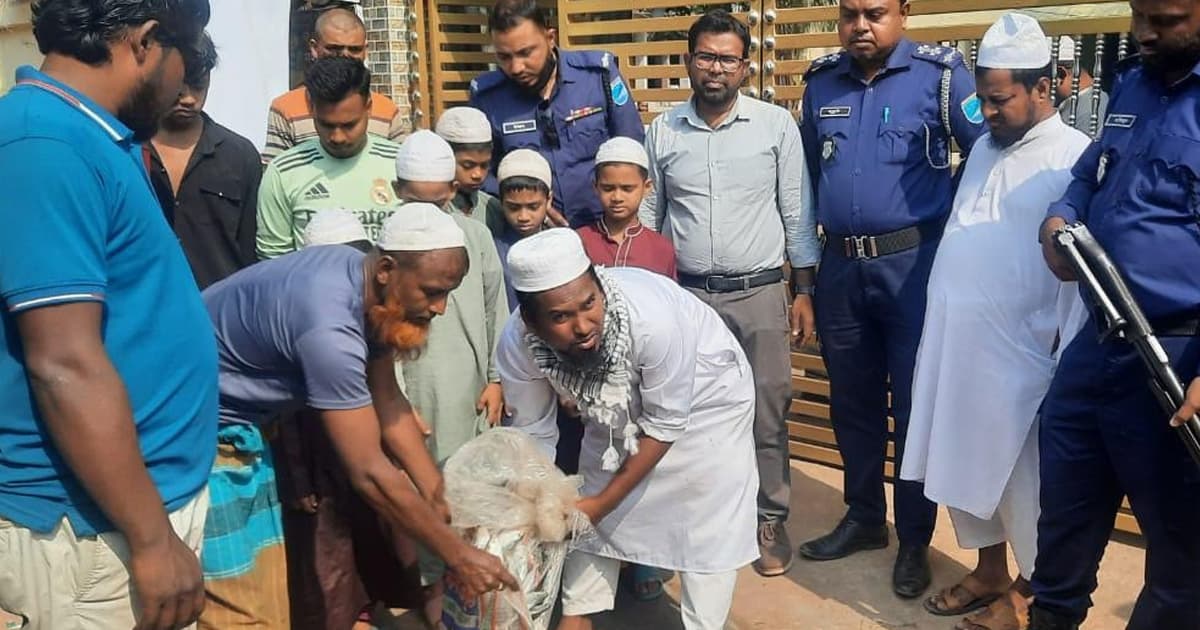 শিবচরে বাজার থেকে ৩০ কেজি জাটকা জব্দ