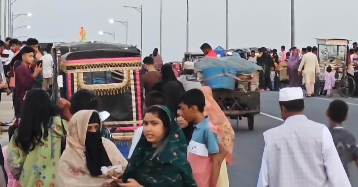 পিরোজপুরে দুটি ব্রীজে আনন্দ রুপ নেয় বিষাদে