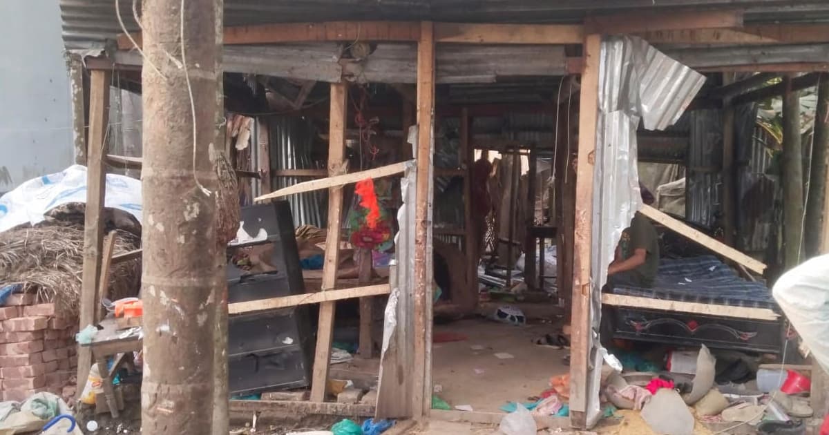 ভোলায় জমি দখলের উদ্দেশ্যে ঘর ভাঙচুর