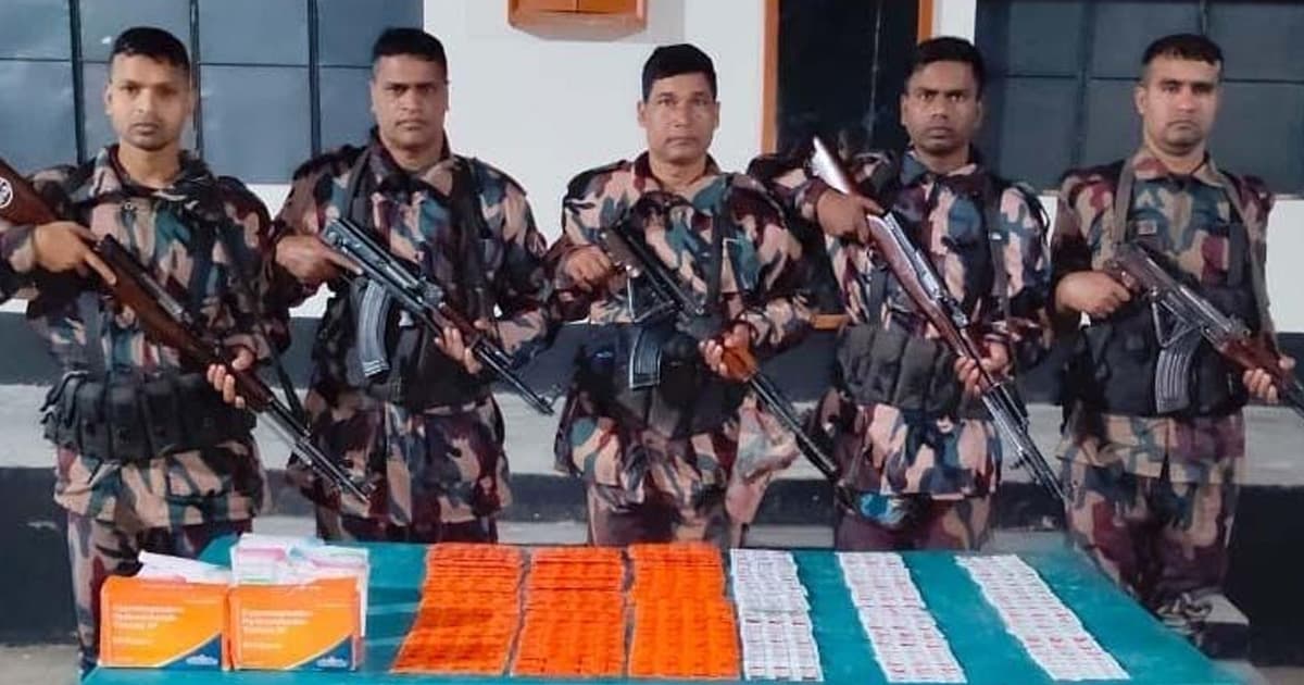 মহেশপুর সীমান্তে ১৫ লাখ টাকার ভারতীয় ওষুধ জব্দ