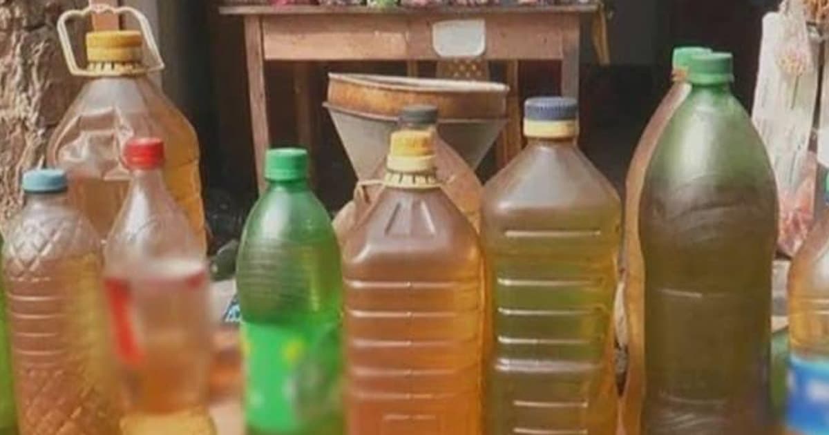 সাতক্ষীরায় ৫৪০০ লিটার জ্বালানি তেল উদ্ধার