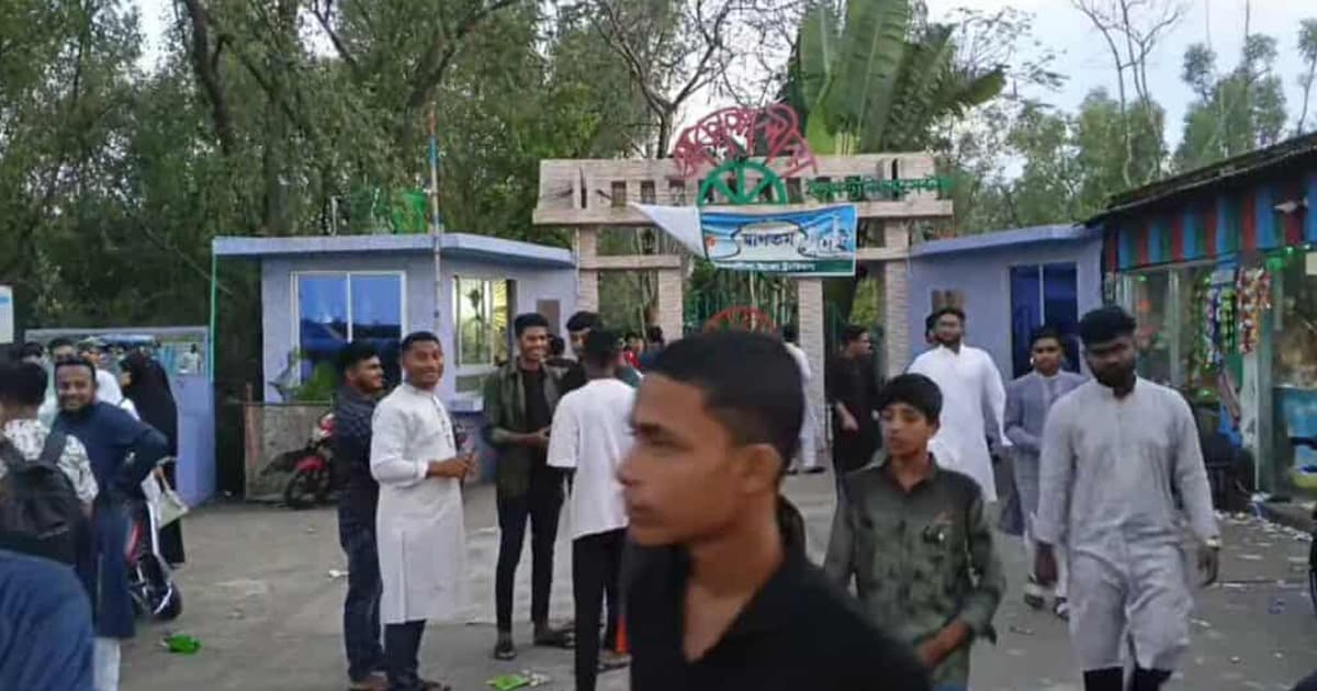 ঈদের ছুটিতে সুন্দরবন ও আকাশলীনায় দর্শনার্থীদের ভিড়