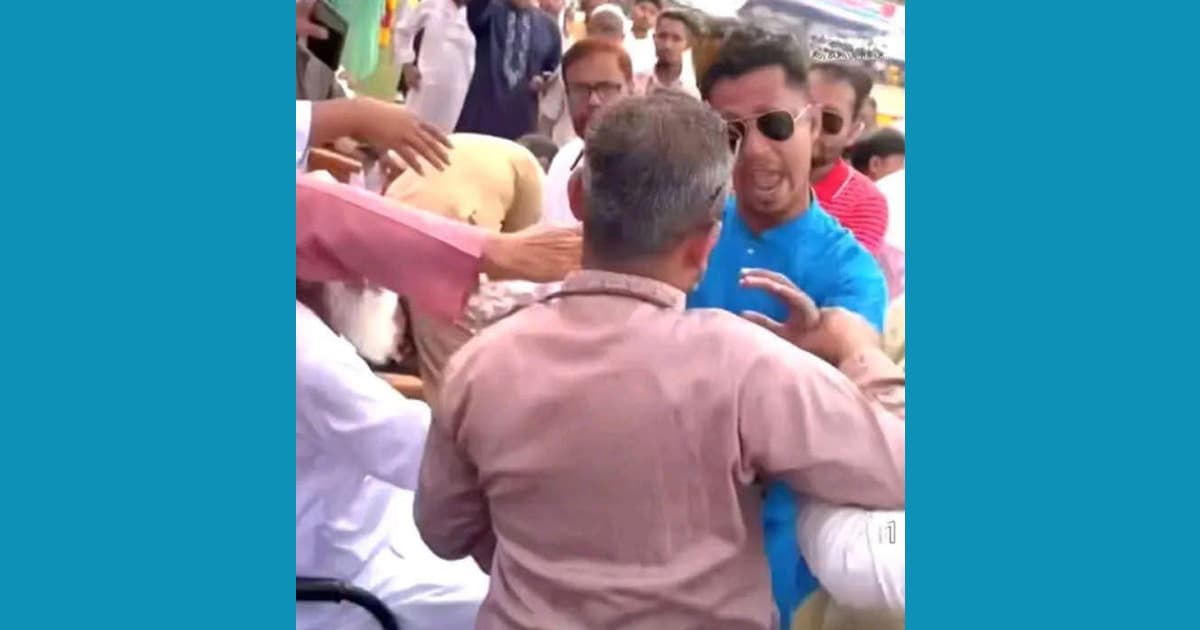 বাউফলে স্বাধীনতা দিবসের অনুষ্ঠানে চেয়ারে বসা নিয়ে সংঘর্ষ, আহত ১