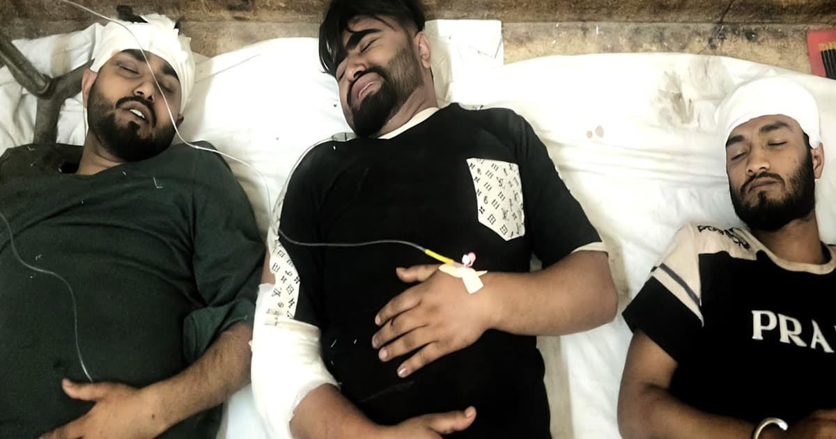 অভয়নগরে পিস্তলসহ তিন দুষ্কৃতকারী আটক, মোটরসাইকেলে আগুন