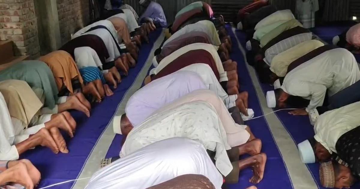 সৌদি আরবের সঙ্গে মিল রেখে সাতক্ষীরার কয়েক গ্রামে ঈদ উদযাপন