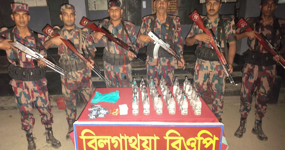 কুষ্টিয়া সীমান্তে বিজিবির অভিযানে ভারতীয় মদ ও ওষুধ জব্দ