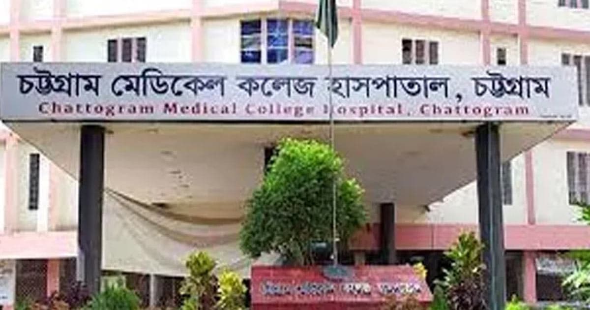 বাঁচানো গেল না গলাকাটা অবস্থায় বের হওয়া সেই শিশুটিকে