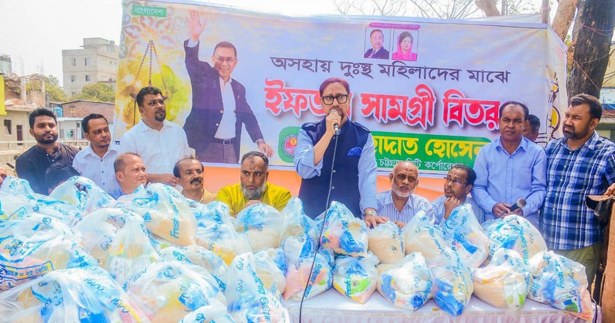 সাধারণ মানুষকে ইফতার দেওয়া বড় ইবাদত: মেয়র ডাক্তার শাহাদাত