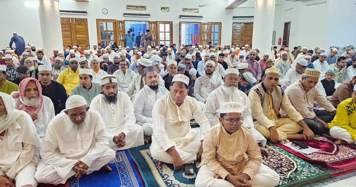 গোপালগঞ্জে ঈদুল ফিতরের প্রধান জামাত অনুষ্ঠিত