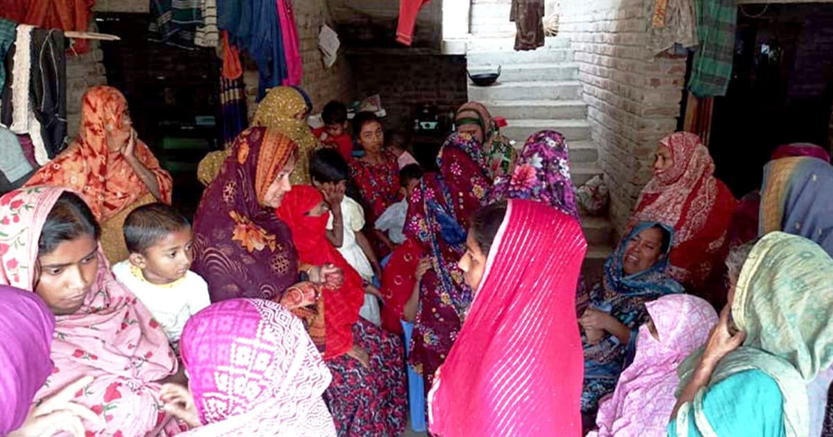 ঝিনাইদহের এক পরিবারে ৩ জনসহ ৫ জনের মৃত্যুতে মাতম