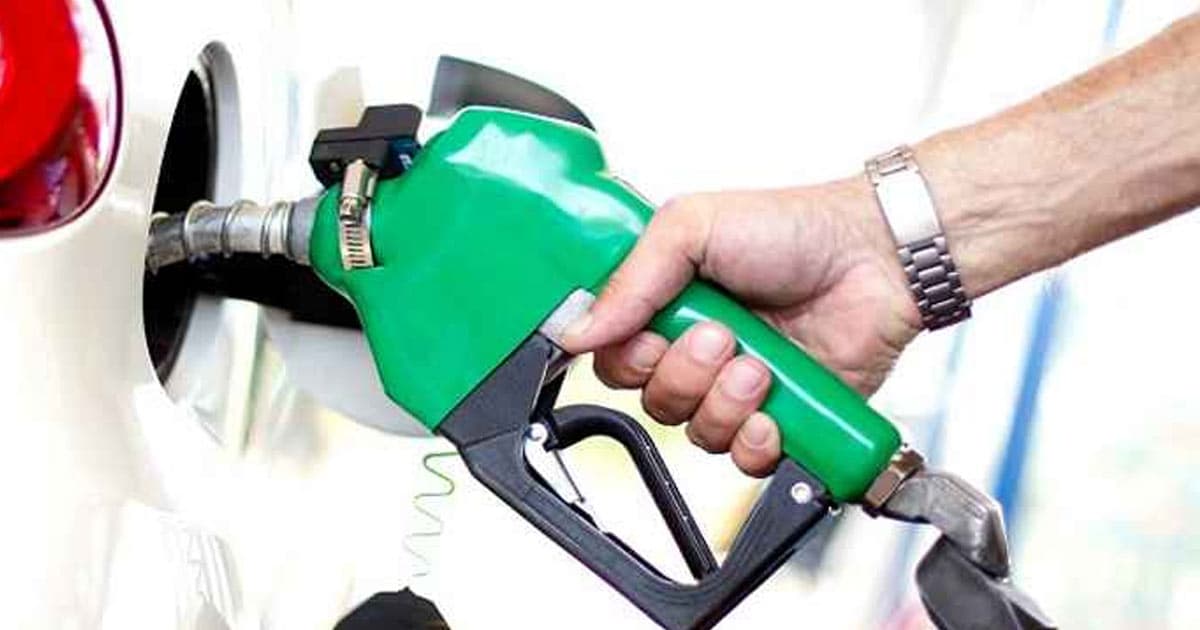 বাড়ছে না জ্বালানি তেলের দাম