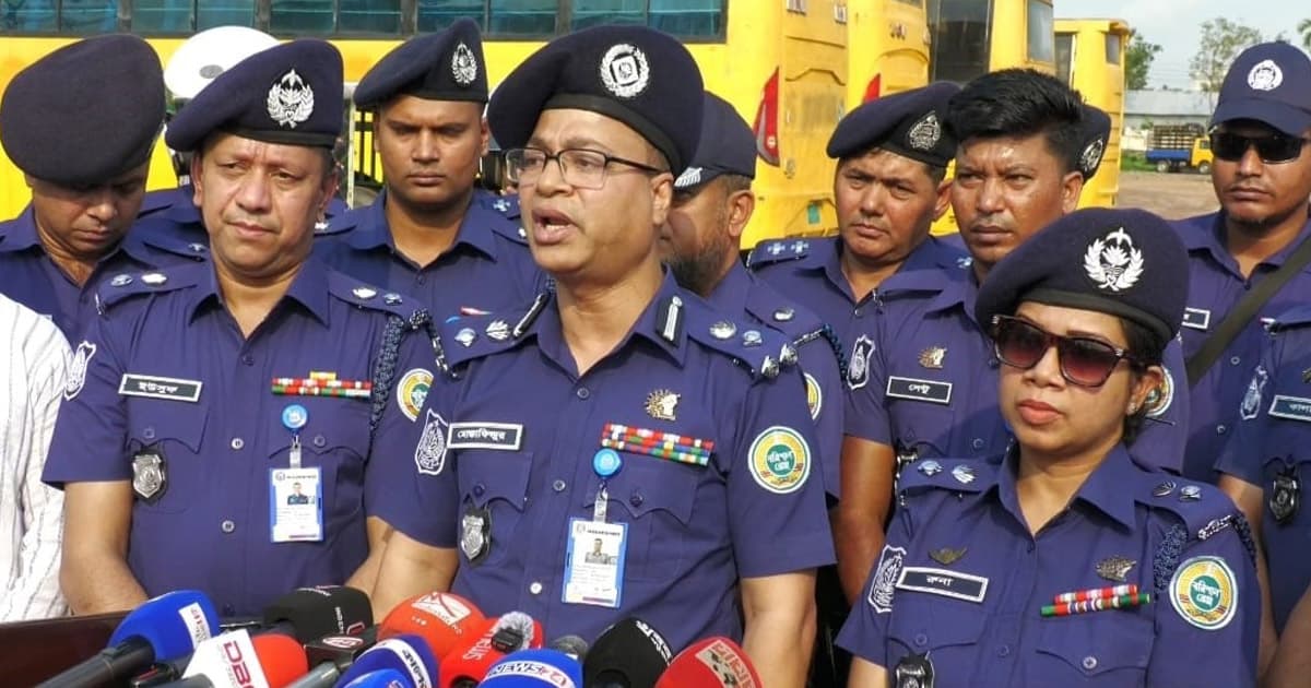 ঈদযাত্রা নিরাপদ রাখতে কঠোর নজরদারি: ডিআইজি মোস্তাফিজুর রহমান