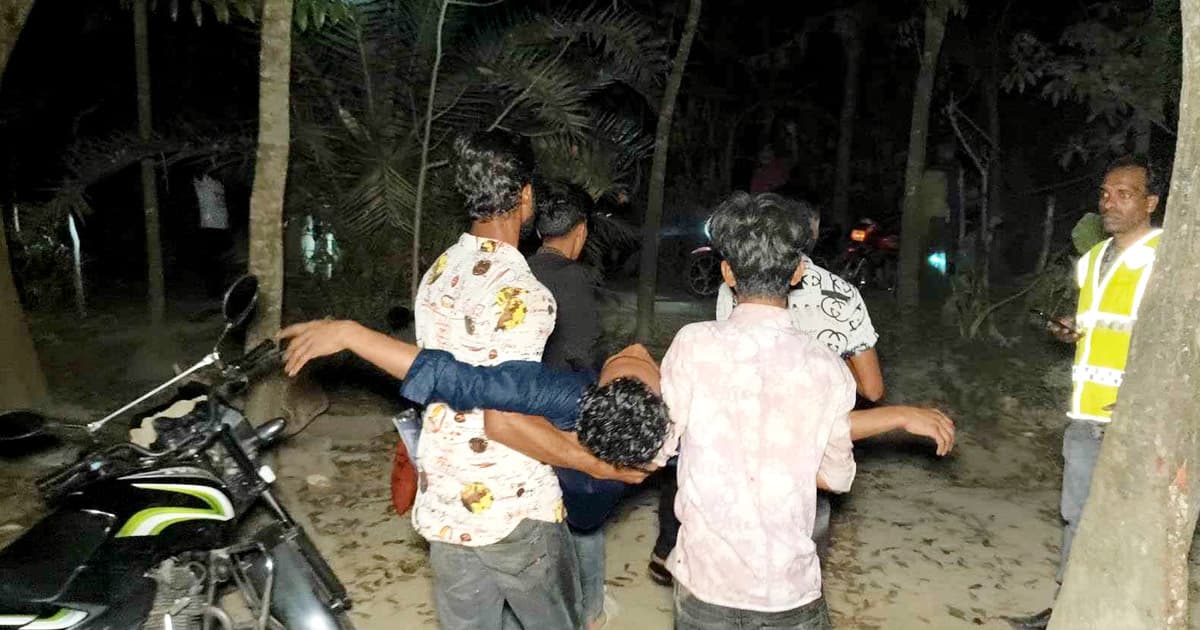 ঝিনাইদহের শৈলকুপায় ভিজিএফের কার্ড ভাগাভাগি নিয়ে সংঘর্ষ, আহত ৫০