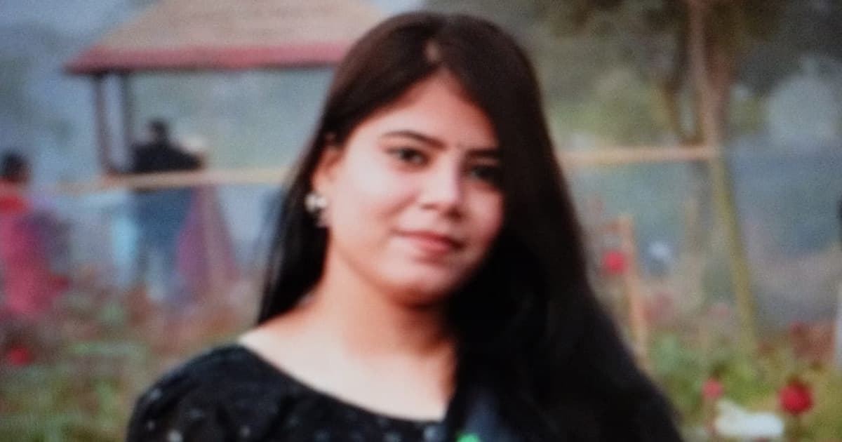 উত্তরায় ছিনতাইকারীর হেঁচকা টানে এক নারীর মৃত্যু