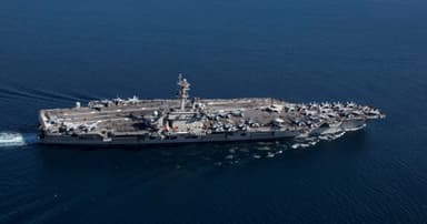 মার্কিন বিমানবাহী রণতরিতে ক্ষেপণাস্ত্র হামলা ইরানের