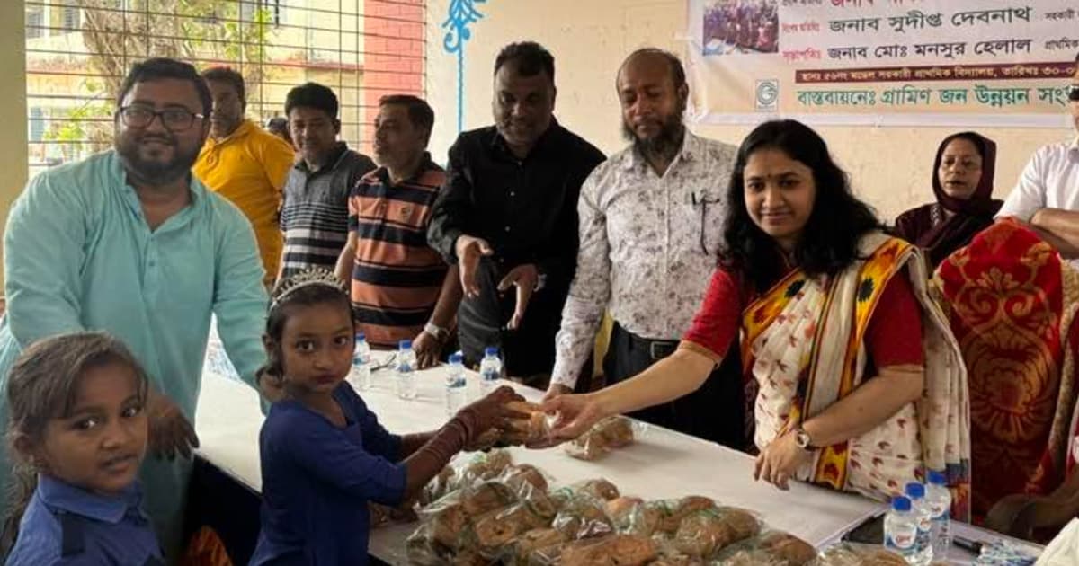 মঠবাড়িয়ায় ২০৬ বিদ্যালয়ে স্কুল ফিডিং কর্মসূচি শুরু