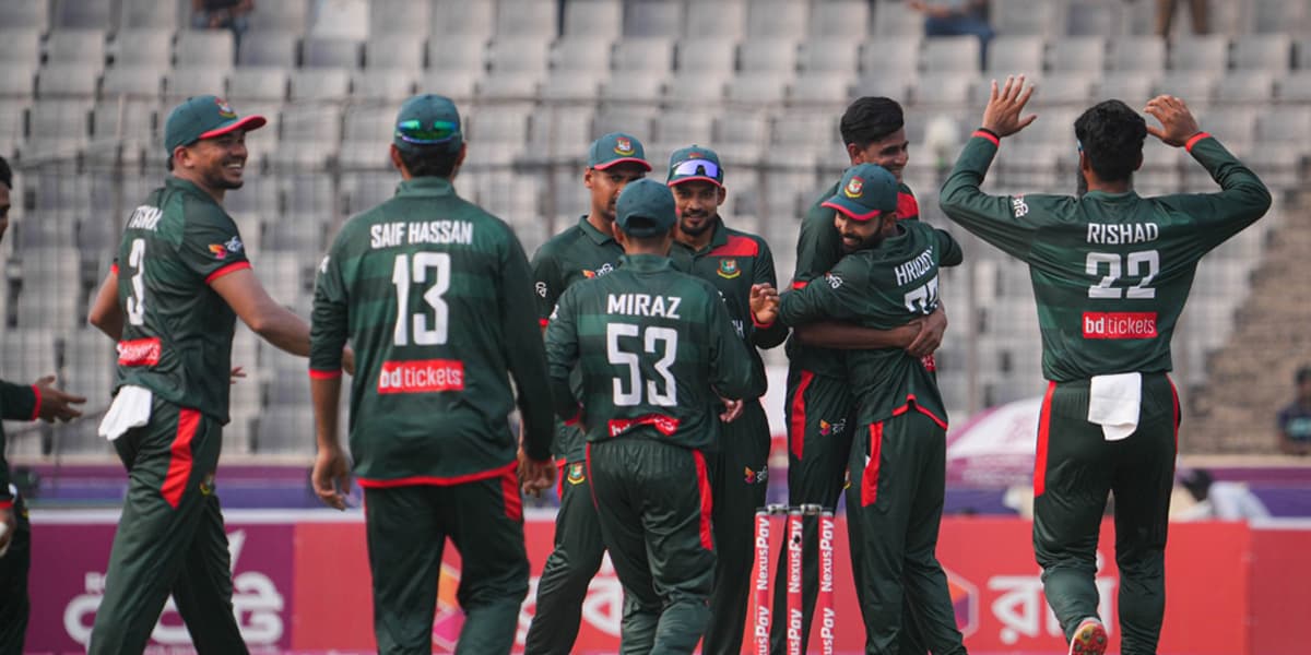 একই একাদশ নিয়ে ফিল্ডিংয়ে বাংলাদেশ