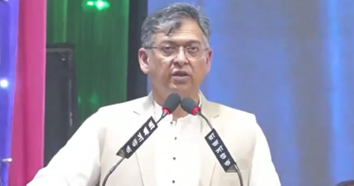 একাত্তর আগে, বাকি সব পরে: সালাহউদ্দিন আহমদ