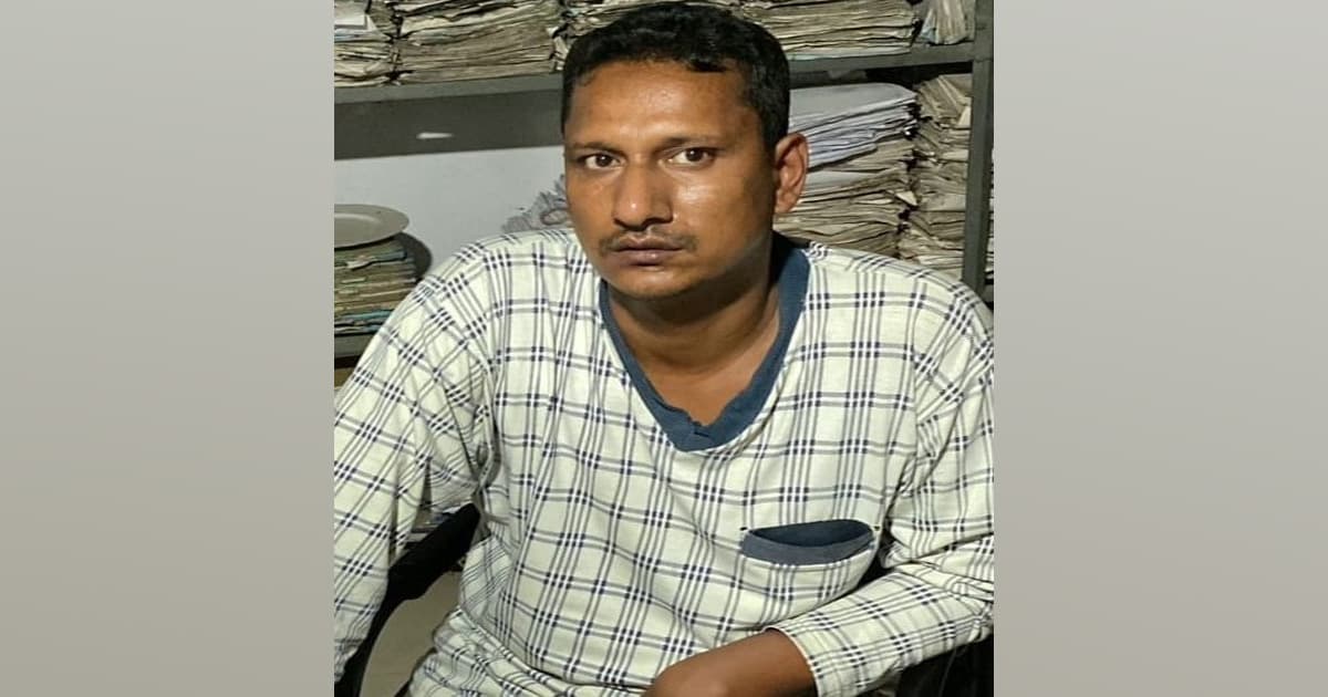 ৩৬ হাজার জাল টাকাসহ এক যুবক আটক