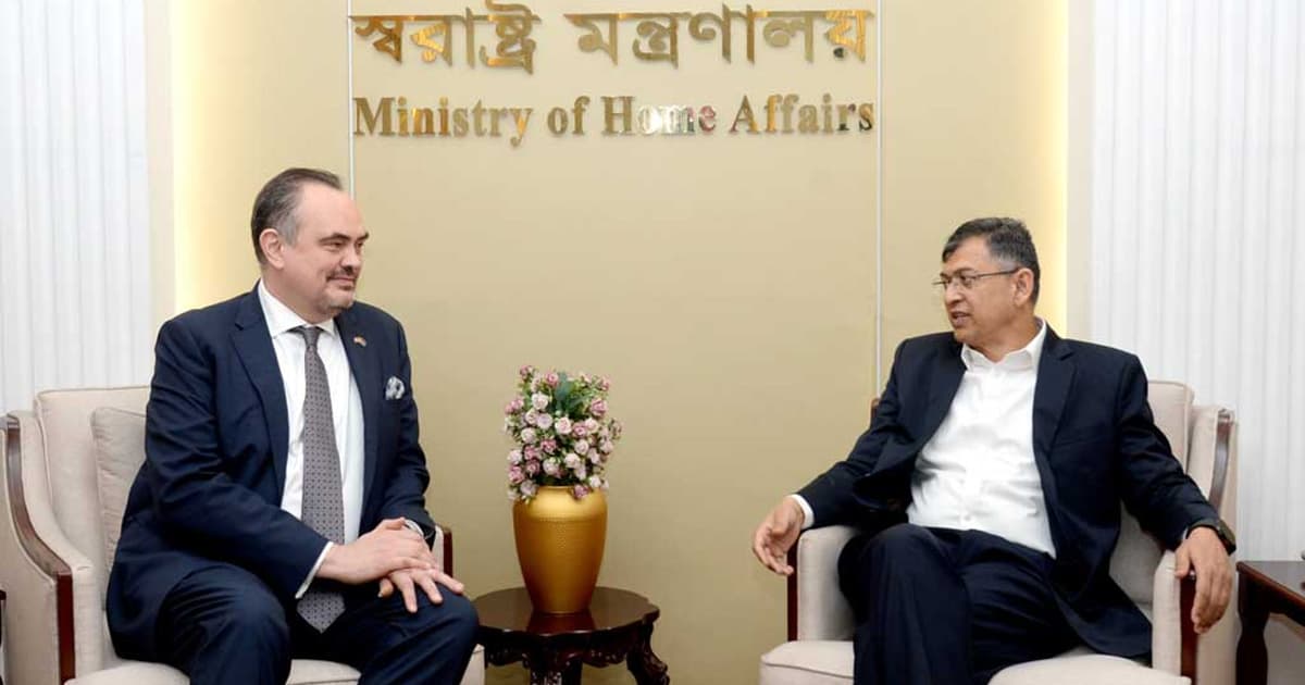 ঢাকাস্থ মার্কিন দূতাবাসের নিরাপত্তা জোরদার: স্বরাষ্ট্রমন্ত্রী