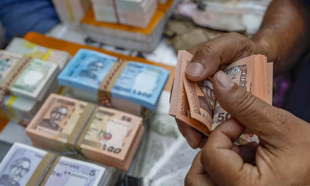 ঈদে জমজমাট নতুন নোটের অবৈধ বাজার