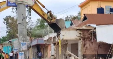 দুর্গাপুরে গুঁড়িয়ে দেওয়া হলো ৩৫ অবৈধ স্থাপনা