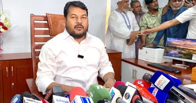 রাসিকের দায়িত্ব গ্রহণ করলেন মাহফুজুর রহমান রিটন