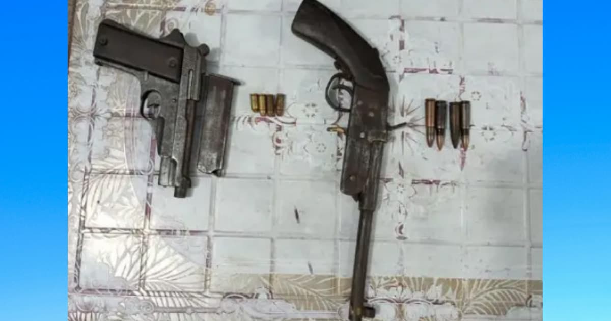 রোহিঙ্গা ক্যাম্পে অস্ত্র উদ্ধার