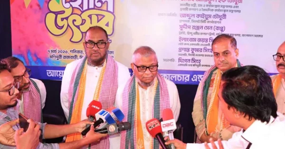 ভিসার মেয়াদ নিয়ে উদ্বিগ্ন প্রবাসীদের জন্য হটলাইন: প্রবাসীকল্যাণ মন্ত্রী