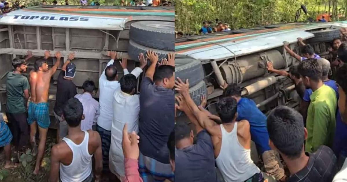 পঞ্চগড়ে ৪০ জন যাত্রী নিয়ে উল্টে গেল বাস