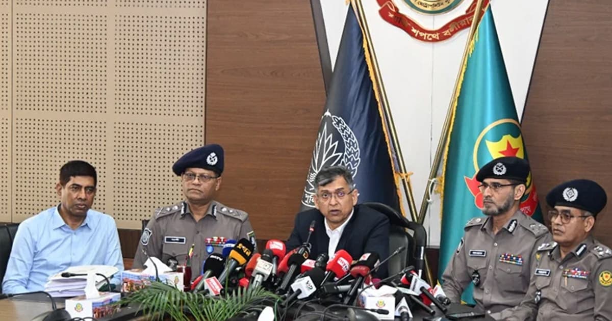 চাঁদাবাজ ও সন্ত্রাসীদের আইনের আওতায় আনা হবে: স্বরাষ্ট্রমন্ত্রী