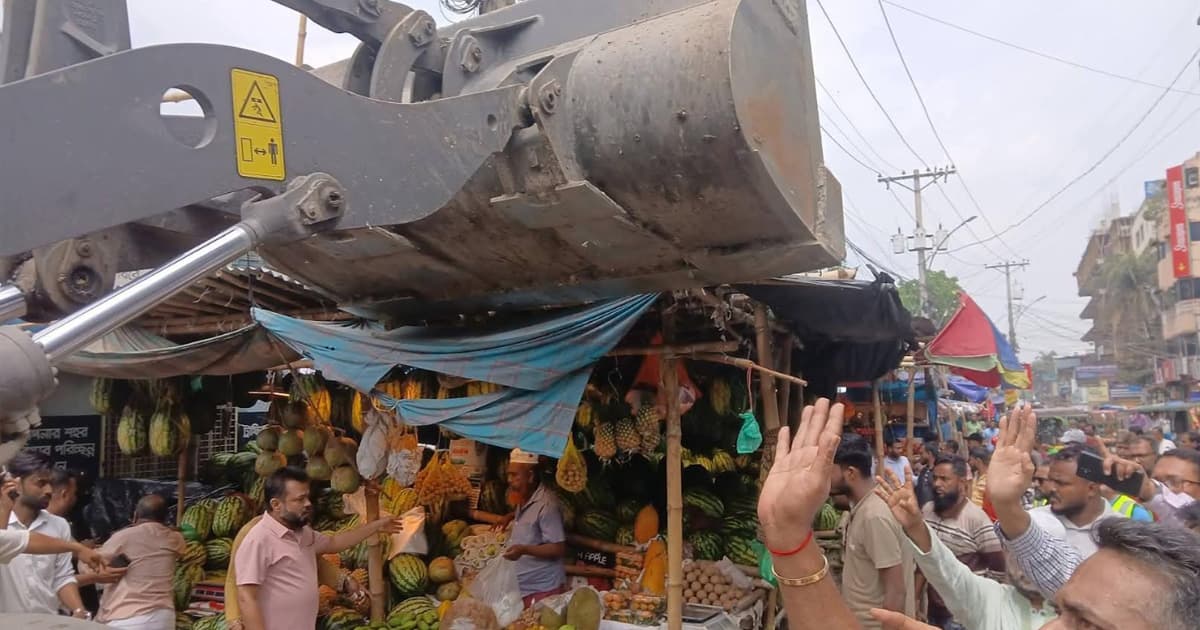 জয়দেবপুর রেলক্রসিং দখলমুক্ত