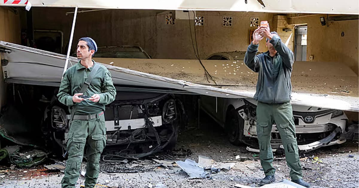 ইরানের ক্ষেপণাস্ত্র আঘাত হেনেছে ইসরায়েলে