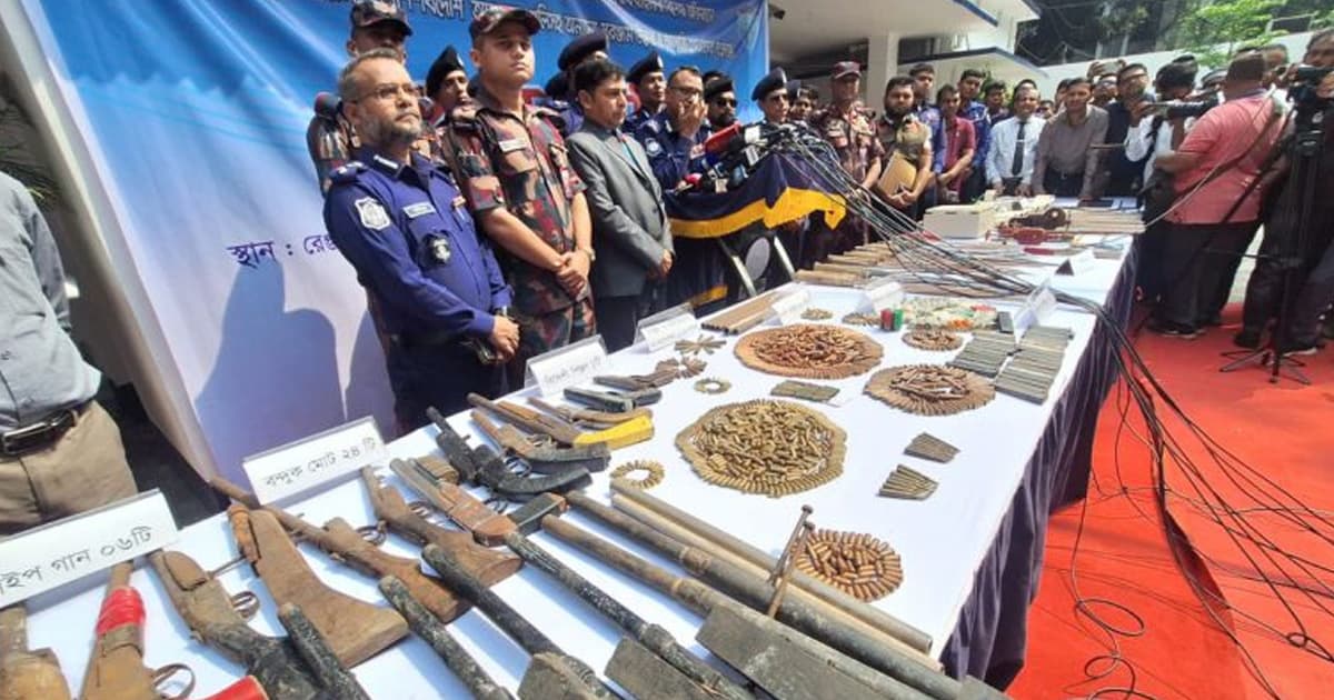 জঙ্গল সলিমপুরে অভিযানে ২২ জন আটক, অস্ত্র ও বিস্ফোরক উদ্ধার: ডিআইজি