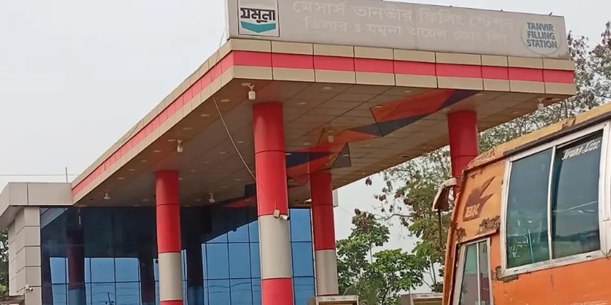 ট্রাকচাপা দিয়ে পাম্প ম্যানেজারকে হত্যা!