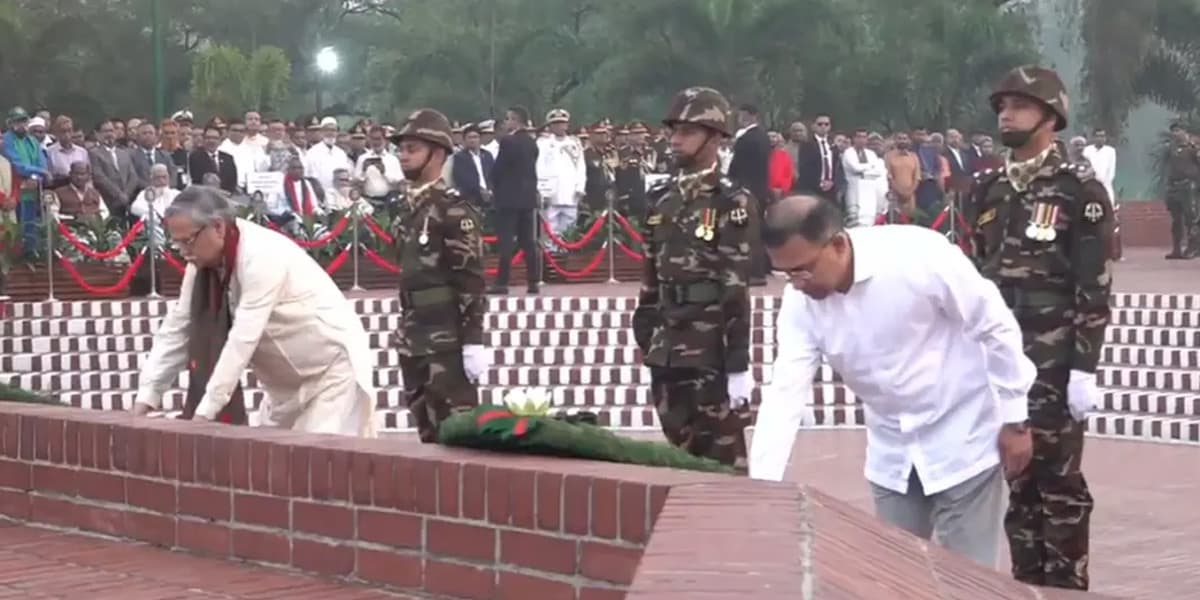 স্বাধীনতা দিবসে স্মৃতিসৌধে রাষ্ট্রপতি-প্রধামন্ত্রীর শ্রদ্ধা