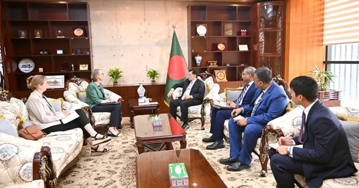বাংলাদেশের সঙ্গে ঘনিষ্ঠভাবে কাজ করতে আগ্রহী যুক্তরাজ্য: সারাহ কুক