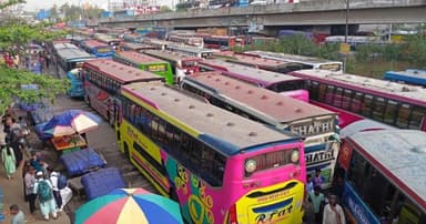 গাজীপুরের চন্দ্রা চৌরাস্তায় যানবাহনের জটলা