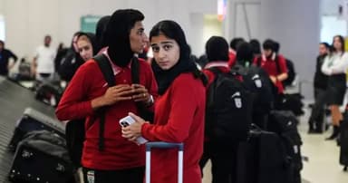 ইরানের নারী ফুটবল দল দেশের পথে