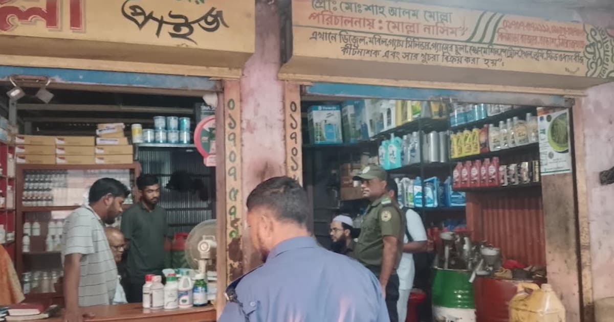 তাড়াশে অতিরিক্ত দামে তেল বিক্রিতে জরিমানা, ৩৯৫ লিটার পেট্রোল জব্দ