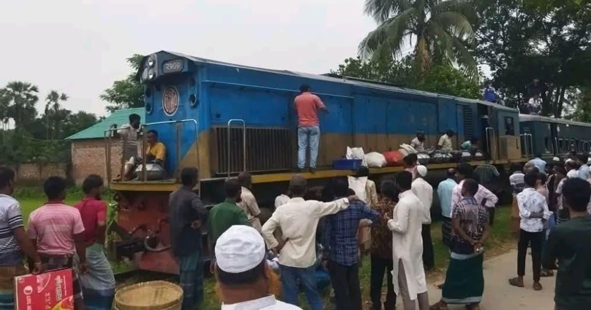 ইঞ্জিন বিকলের ১ ঘণ্টা পর ঢাকা-ময়মনসিংহ রুটে ট্রেন চলাচল স্বাভাবিক