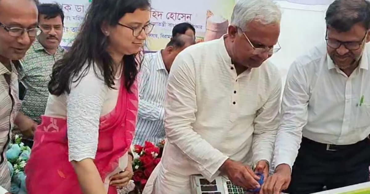 বিরামপুরে সরকারি খাদ্য গুদামে ধান-চাল সংগ্রহ শুরু