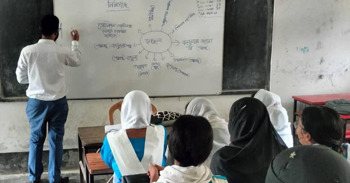 ব্যতিক্রমী পাঠদানে বেতাগীর ইউএনও মুহ. সাদ্দাম হোসেন