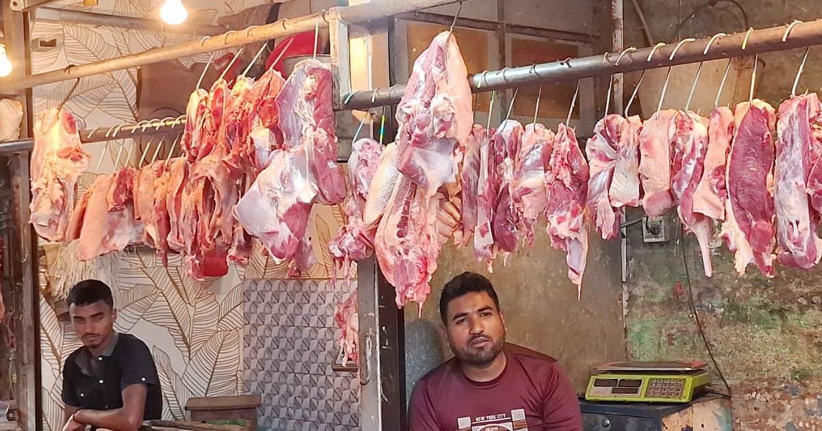 সৈয়দপুরের শতাধিক কসাই বিমানে করে ঢাকায়