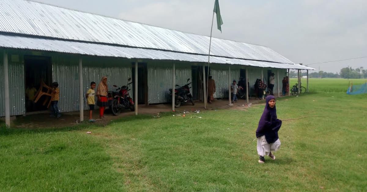 শিক্ষার আলো ছড়াচ্ছে নতুন পাড়া স্বতন্ত্র ইবতেদায়ী মাদ্রাসা