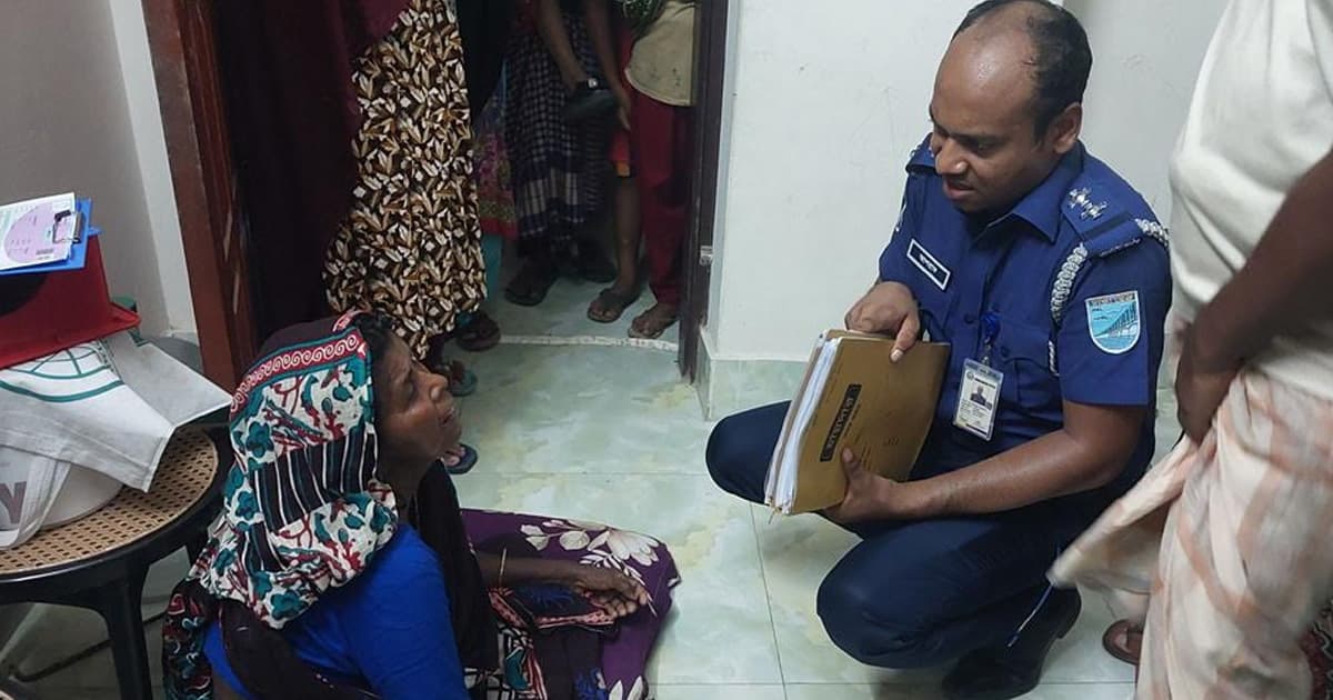 রিকশা চুরির অপবাদে চালককে পিটিয়ে হত্যা