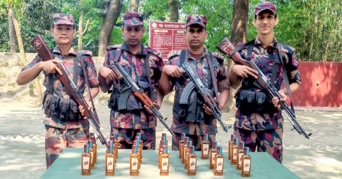 শিবগঞ্জ সীমান্তে ভারতীয় মদ উদ্ধার