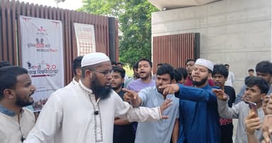 বেরোবিতে সংবাদ সম্মেলনে হামলার অভিযোগ